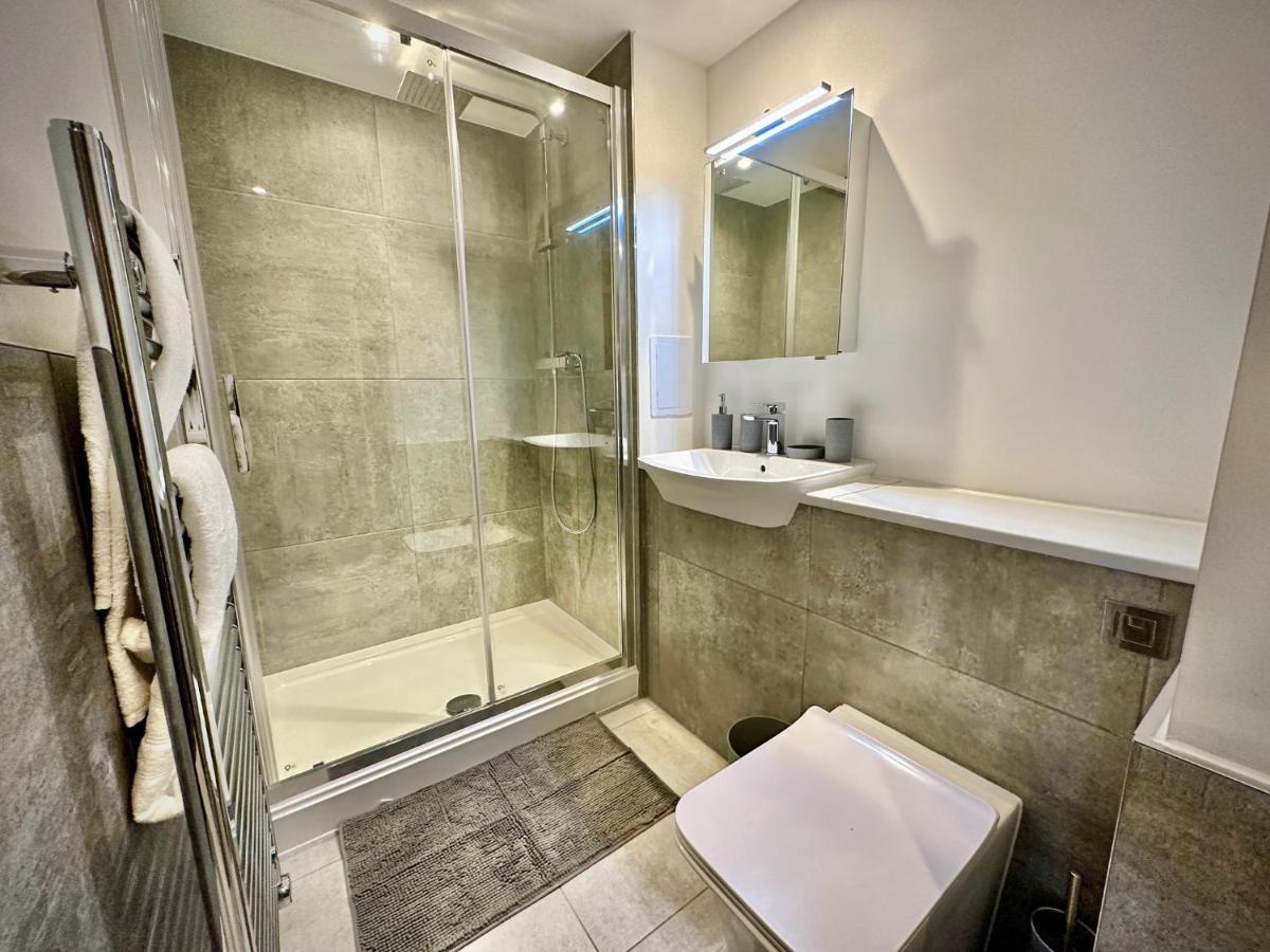 Serviced Apartments Nailsea ภายนอก รูปภาพ